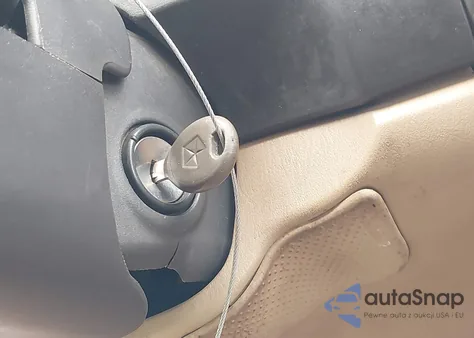 1999 Jeep Grand Cherokee Laredo from USA, damaged, VIN 1J4GW58S1XC525412